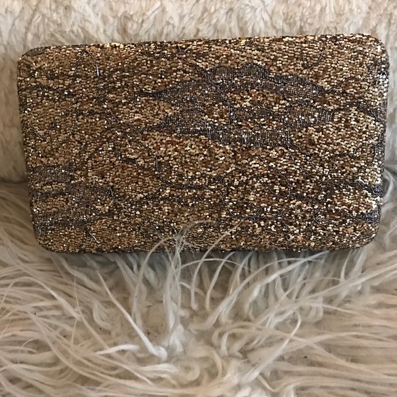 2 adorable clutches - Picture 3 of 4